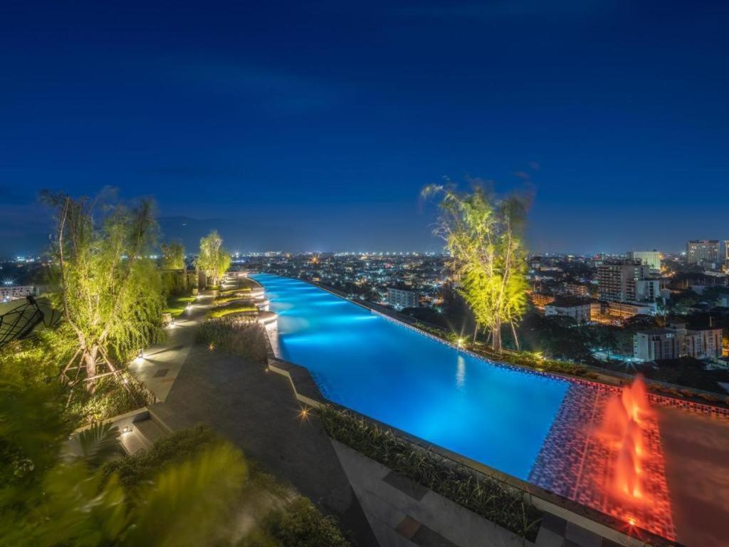 The Astra Sky River Chiangmai_Sky Pool_Old City Apartman Csiangmaj Kültér fotó