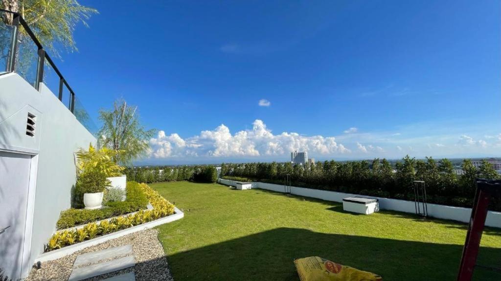 The Astra Sky River Chiangmai_Sky Pool_Old City Apartman Csiangmaj Kültér fotó